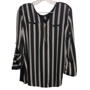 Rue 21 Long Sleeve Black & White Blouse Size Large